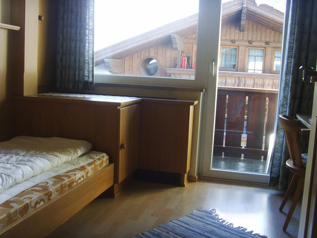 4-room-Ap0_616b0d71df30f2aa17304d3520000ac3